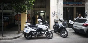 Αθήνα: Νεκρή γυναίκα σε ακάλυπτο -Μαρτυρίες και ηχητικό ντοκουμέντο πριν την πτώση (video)