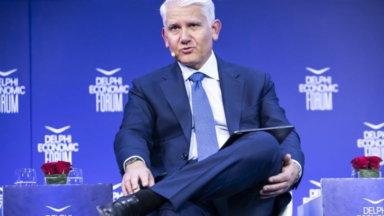 Τράπεζες σε ρόλο «αρχιτεκτόνων» της οικονομίας: Το νέο παραγωγικό μοντέλο περνά από τη χρηματοδότηση και τις μεταρρυθμίσεις