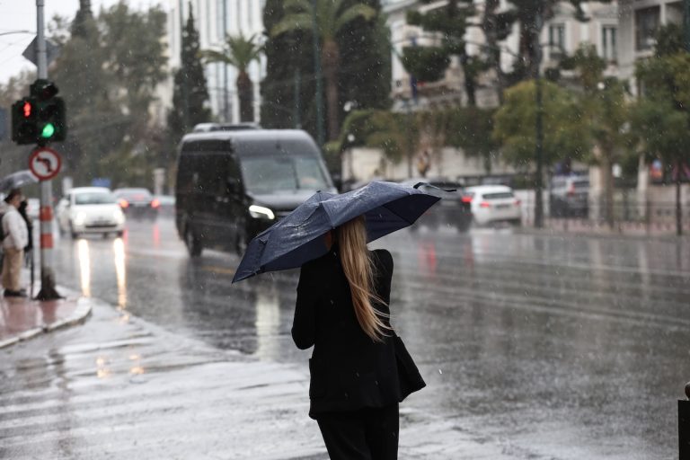 Καιρός: Βροχές και καταιγίδες αύριο Πέμπτη, μέχρι και τους 36 βαθμούς η θερμοκρασία (video)