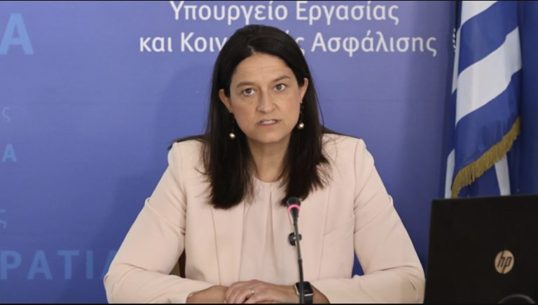 Το Υπουργείο Εργασίας αποδομεί την πρόταση ΠΑΣΟΚ για μείωση ωρών εργασίας