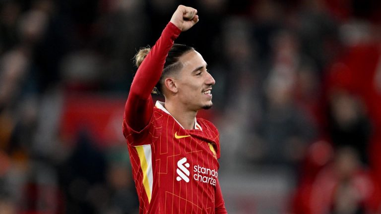 Λίβερπουλ: Ο Σλοτ επιβεβαίωσε ότι «ο Κώστας Τσιμίκας επιστρέφει»