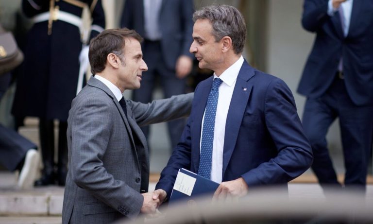 Αποκλειστικό: Μητσοτάκης – Μακρόν επιθεωρούν τη φρεγάτα «Κίμων» και στέλνουν μήνυμα ισχύος στην Ανατολική Μεσόγειο