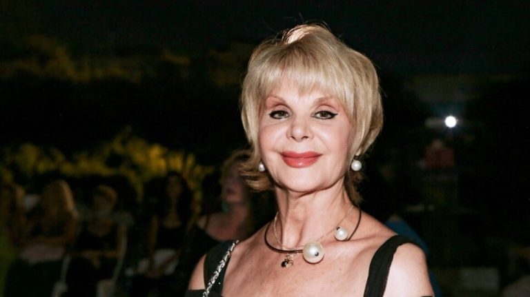 «Η μαμά μου πέθαινε και εγώ έφυγα για παράσταση»: Η εξομολόγηση της Μαρίας Ιωαννίδου