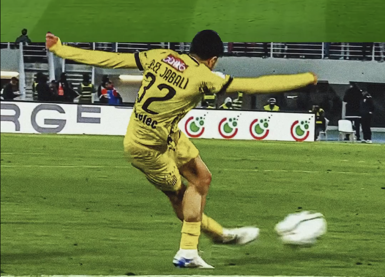 Όχι, δεν είναι FIFA! Αμυντικός σκοράρει με ραμπόνα-ρουκέτα και γίνεται viral σε λίγα λεπτά (Video)