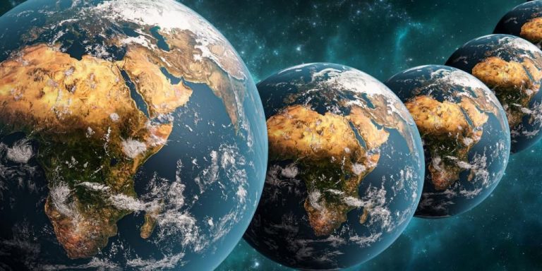 Ζεις σε παράλληλα σύμπαντα; Η θεωρία που ανατρέπει τα πάντα και εξηγεί γιατί υπάρχεις σε… άπειρες εκδοχές