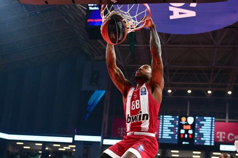 Τρεις αγωνιστικές «καμπάνα» στον Ταϊρίκ Τζόουνς για το ΟΑΚΑ