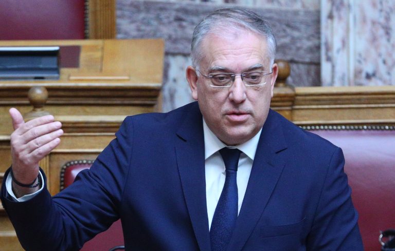 450 εκατ. ευρώ «ζεστό χρήμα» για επενδύσεις – Ξανά στον «αέρα» τα τρία καθεστώτα του Αναπτυξιακού Νόμου