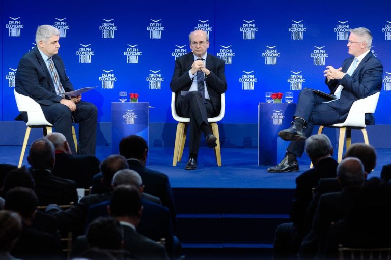 Κωστής Χατζηδάκης από Δελφούς: Νέα συμφωνία με ΟΟΣΑ για παραγωγικότητα και κοινωνική διάχυση της ανάπτυξης