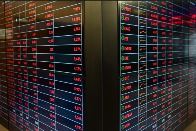 Χρηματιστήριο Αθηνών: «Μάχη» στις 2.200 μονάδες εν μέσω sell-off και διεθνούς νευρικότητας