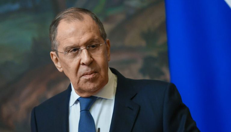 Και Ρώσοι και Ούγγροι φαίνεται πως ξέρουν από… ρουσφέτια: “Πάντα στη διάθεσή σας” (Δείτε ΒΙΝΤΕΟ)