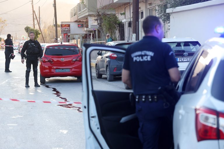 Δολοφονία στην Κρήτη: Συνελήφθη και η σύζυγος του 54χρονου – Το χρονικό της μοιραίας εκδίκησης (video)