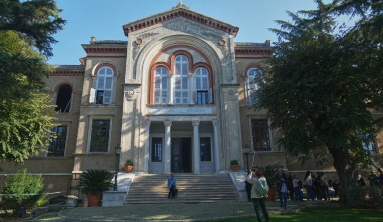 Θεολογική Σχολή Χάλκης: Τον Σεπτέμβριο τα εγκαίνια του ανακαινισμένου κτηρίου