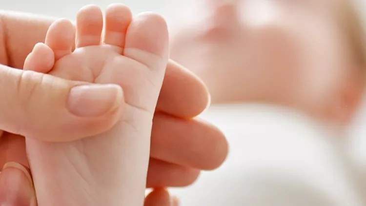 Showbiz: Baby Boom για λατρεμένη ηθοποιό – Η πρώτη φωτογραφία της νεογέννητης (Photo)