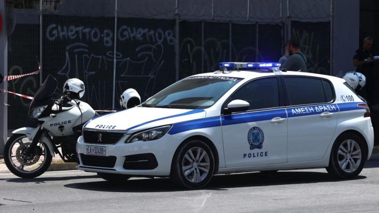 Θεσσαλονίκη: Χειροπέδες σε 45χρονη μετά τον εντοπισμό 4χρονης μόνης στο σπίτι