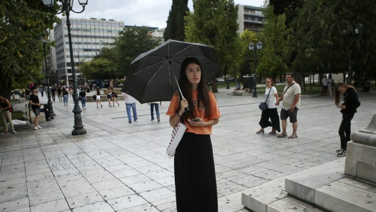 Καιρός: Στους 31°C ο υδράργυρος σήμερα Τετάρτη – Πού θα σημειωθούν τοπικές καταιγίδες