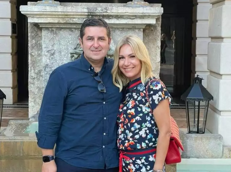 Τίνα Μεσσαροπούλου: Συγκίνηση για τον σύζυγό της Γιώργο Μυλωνάκη – Εμφανίσθηκε ζωντανά στο «Happy Day» (Video)