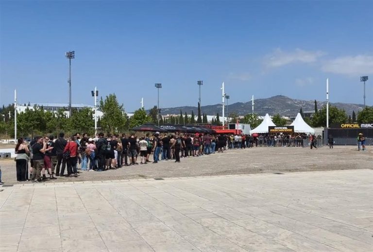 Metallica: Ουρές από το πρωΐ του Σαββάτου για τη μεγάλη συναυλία