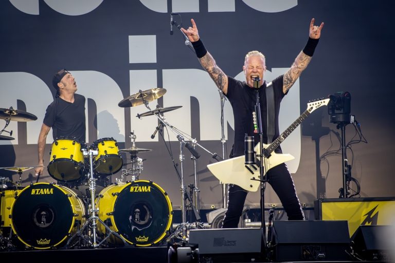 «Αθήνα ξύπνα, απόψε θα δεις τους Metallica»!