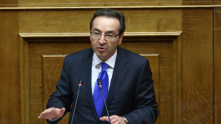 «Βολές» Μπούγα στη Χρυσή Αυγή: «Δεν διώκεται η ιδεολογία αλλά η εγκληματική δράση»