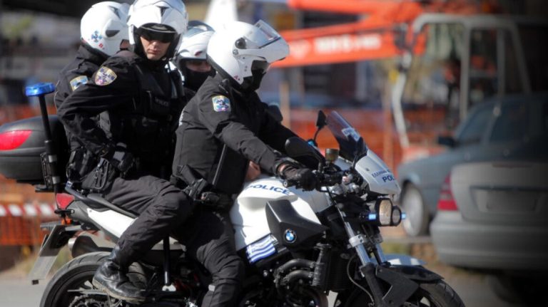 Αλεξανδρούπολη: Ένοπλη εισβολή σε σπίτι με λεία κοσμήματα και κινητά