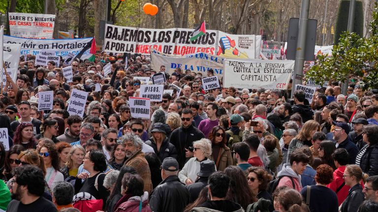 Ισπανία: «Θέλουμε γείτονες, όχι τουρίστες»