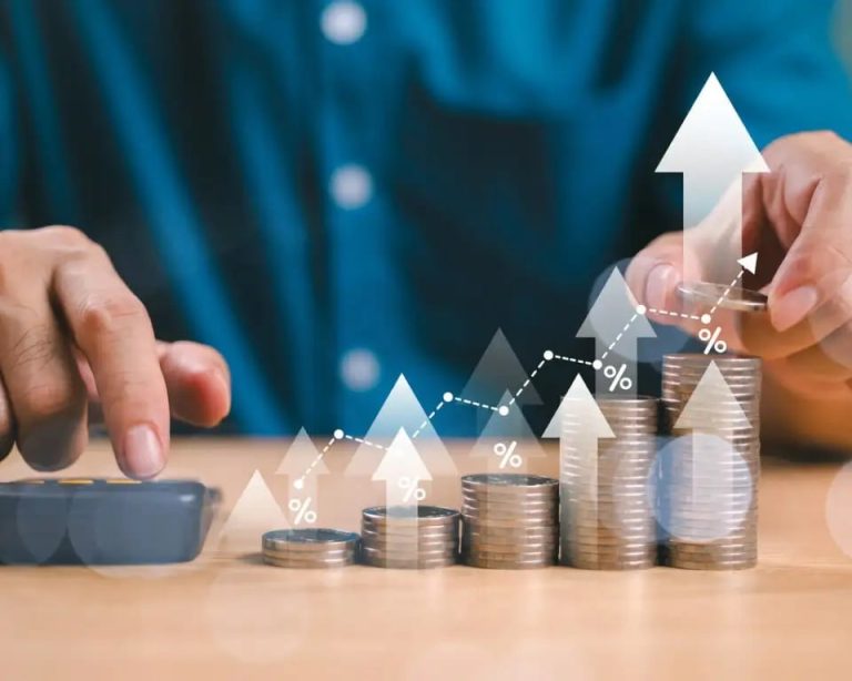 «Πάγωσαν» οι επενδυτές της Lamda Development – Από τα πάνελ και τις ανεμογεννήτριες στις 5άστερες ξαπλώστρες της Φολεγάνδρου – Η «σιωπηλή» μάχη των τραπεζών για το ανθρώπινο δυναμικό