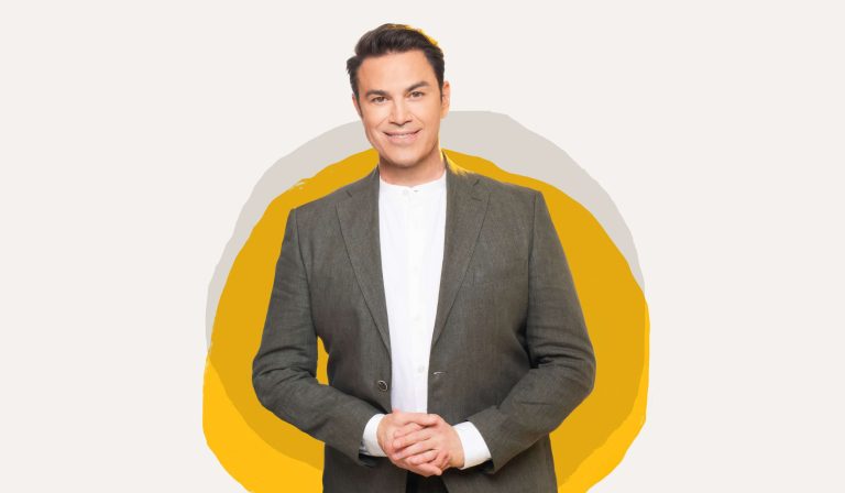 Ο κορυφαίος Μάριος Φραγκούλης επιστρέφει με τα «Χέρια Φτερά» – Οι σταθμοί της περιοδείας του