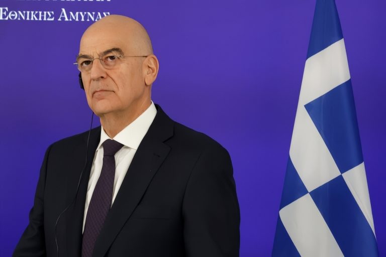 Τουρκική πρόκληση στον αέρα: Παρενόχλησαν το αεροσκάφος του Δένδια και υπουργών της ΕΕ
