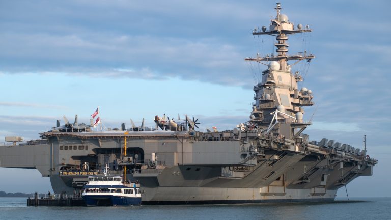 Τι πραγματικά συνέβη στο USS Gerald Ford; H φωτιά στο ισχυρότερο αεροπλανοφόρο του κόσμου (Video)