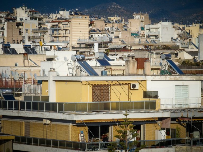 «Απαγορευτική» η φοιτητική στέγη στην Αθήνα – Ενοίκια άνω των 500€ ακόμη και σε Αιγάλεω, Καλλιθέα και Νέα Σμύρνη