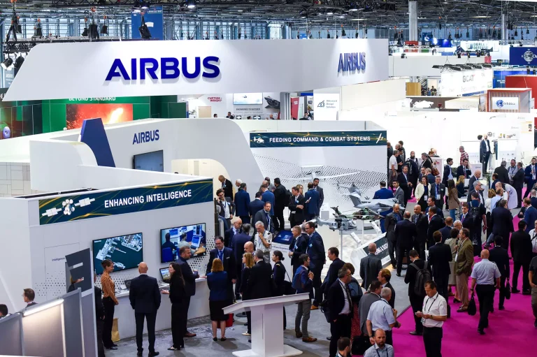 Ένταση στη Eurosatory: Κλείνουν 12 ισραηλινά περίπτερα μετά από γαλλικούς περιορισμούς