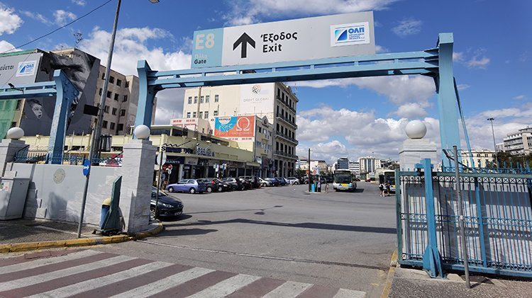Πειραιάς: Γιατί είναι κλειστές οι τουαλέτες στο λιμάνι