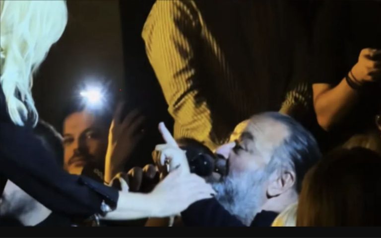 Η viral εξομολόγηση του Μάριου Ηλιόπουλου στην Πέγκυ Ζήνα που έγινε θέμα μέσα στη νύχτα – «Έχε χάρη που δεν σε έκλεψα» (Video)