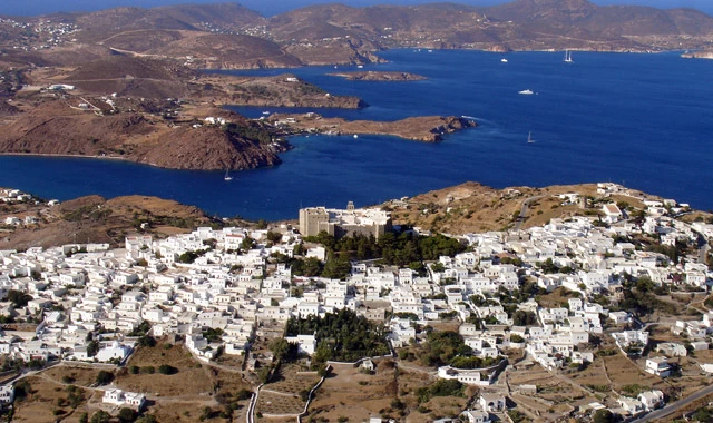 Πάτμος: Επιχειρηματίας ξυλοκόπησε άγρια εργαζόμενό του – Νοσηλεύεται με ρήξη σπλήνας