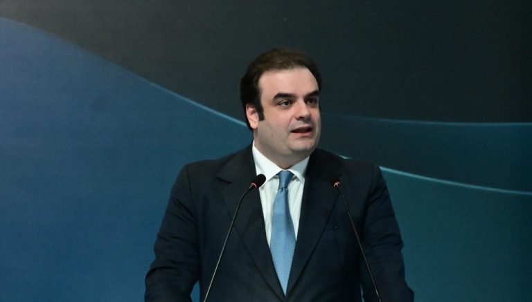 Πιερρακάκης: Τα μέτρα της ΔΕΘ θα αφορούν όλη την κοινωνία – Τι είπε για μισθούς, ακρίβεια και φοροελαφρύνσεις