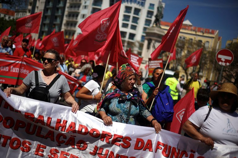 Πορτογαλία: Σε απεργιακό κλοιό η χώρα – Ακυρώσεις πτήσεων, τρένων και κλειστά σχολεία