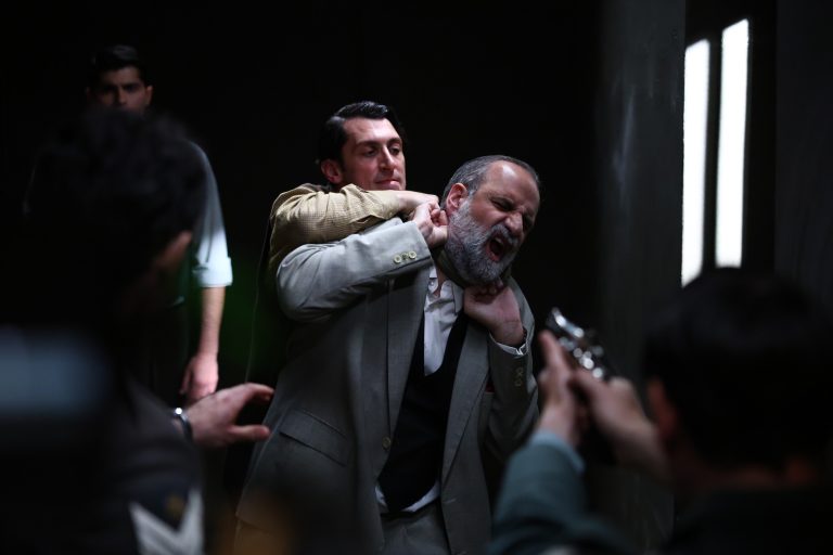 Άγιος έρωτας: Ο Μαρκόπουλος χάνει τους συμμάχους του (Video)