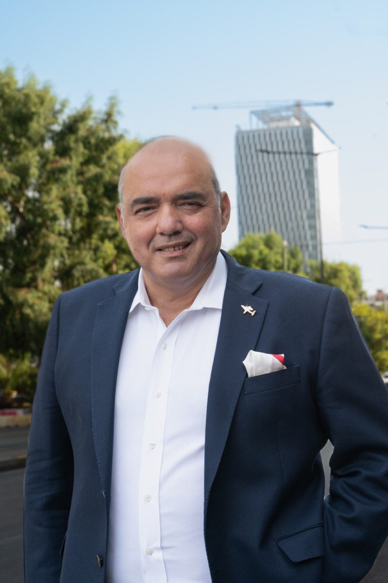 Καθαρά οικόπεδα, καμένα σπίτια: Η «παγίδα» της ενεργής μάχης