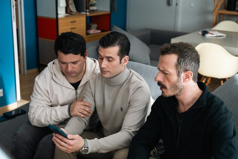 Μπαμπά, σ ’αγαπώ: Ο νέος πειρασμός στη ζωή του Δημήτρη (Video)