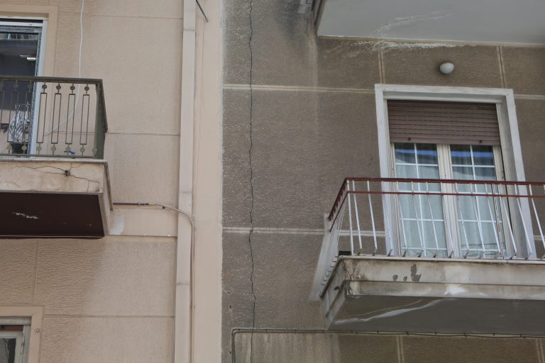 Κυψέλη: Πάνω από 200 διαμερίσματα έχουν υποστεί ρωγμές εξαιτίας του μετροπόντικα (video)