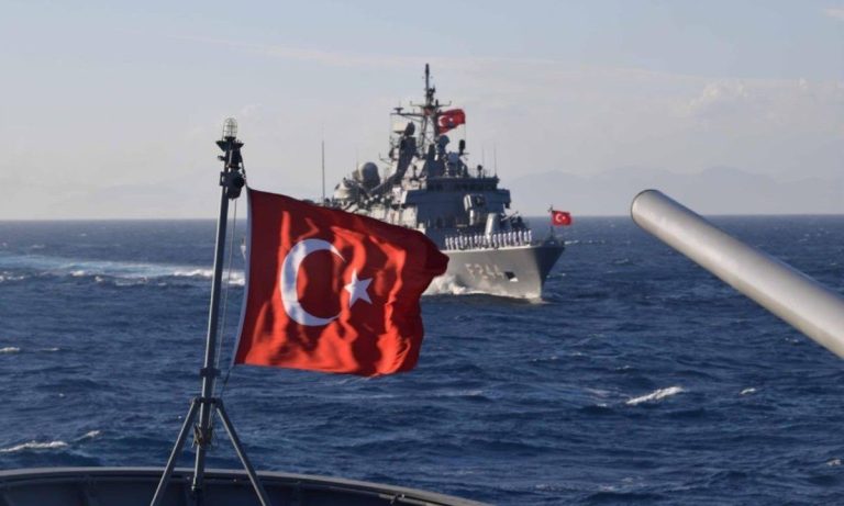 Νέο παραλήρημα από την Τουρκία: «Η Ελλάδα θάβει όπλα στα νησιά»