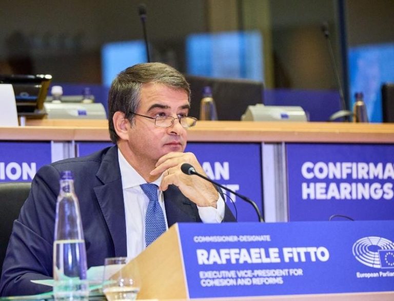 Κυπριακό: Η Ελλάδα στηρίζει τον Φίτο – «Ισχυρή δέσμευση της ΕΕ για λύση»