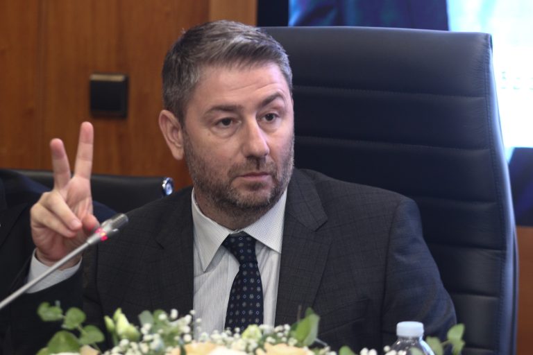 ΠΑΣΟΚ: Οι τρεις άξονες στους οποίους θα κινηθεί το σχέδιο που θα παρουσιάσει στη ΔΕΘ
