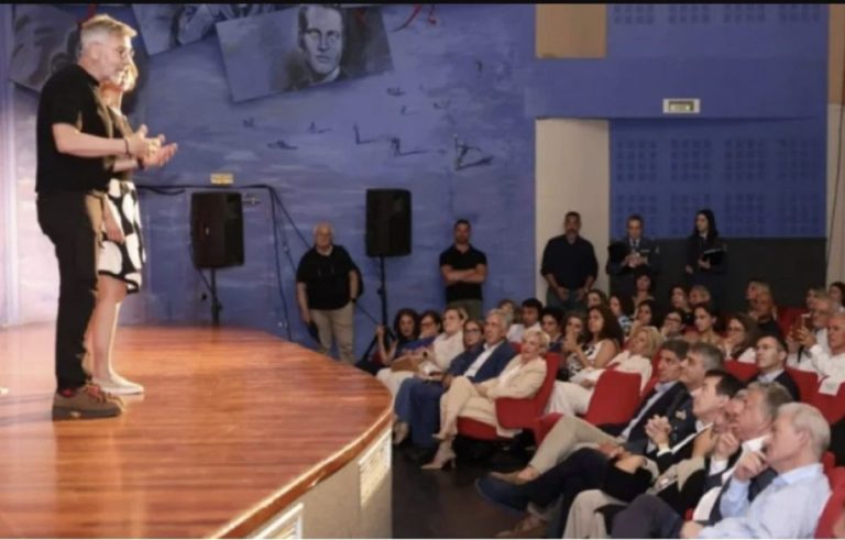 Ο Αθερίδης «άδειασε» τον εαυτό του: «Ξεκαρδιζόμουν στα γέλια με το ελληνικό FBI – Τώρα ζητάω συγγνώμη» (Video)