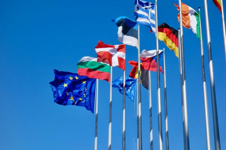 ΕΕ: Νέες κυρώσεις κατά 1.600 ονοτήτων και προσώπων της Ρωσίας