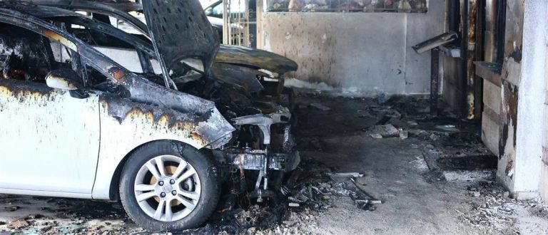 Θεσσαλονίκη: Στην ανακρίτρια οι τρεις κατηγορούμενοι για την εμπρηστική επίθεση στο σπίτι της οικογένειας Νέστορα