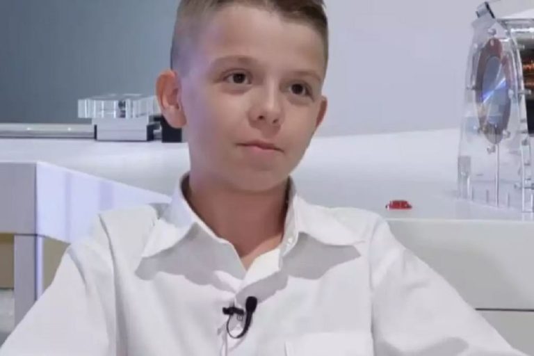 Βίκτωρας Γιαννικόπουλος: Το μήνυμα του 15χρονου που συνεργάζεται με τη NASA για την Τεχνητή Νοημοσύνη – «Ευκαιρία ή αυτοαφανισμός»