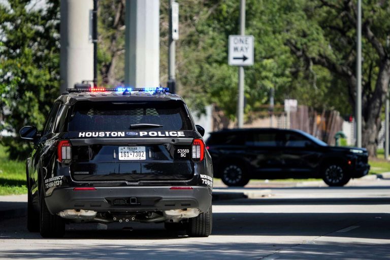 ΗΠΑ: Πράκτορας της ICE σκότωσε Μεξικανό υπήκοο στο Χιούστον (video)