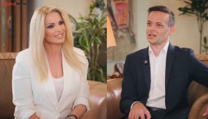 Χάρης Δούκας στο epolitical.gr: Ο έρωτας με την Γεωργία, η Φώφη, ο ΛΕΞ και η άγνωστη ιστορία με τον Brad Pitt