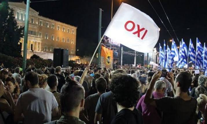 Ανάλυση: Το δημοψήφισμα του 2015 και το διαχρονικό αίτημα για καθαρές πολιτικές επιλογές